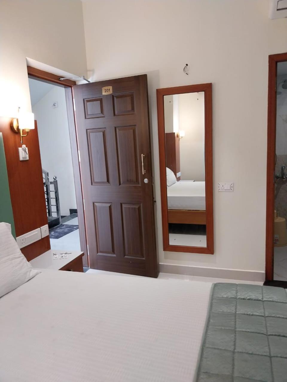 Hotel Harshanaa Elite Kanjákumárí Exteriér fotografie